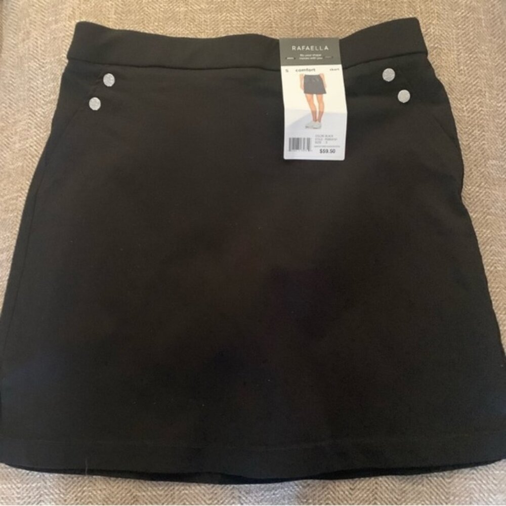 New with Tags Rafaella Skorts Size S. Very cute and comfortable. See all photos